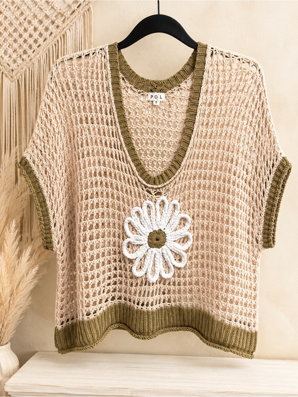 NEW POL Oversized Crochet Daisy Sweater Top Boho Beige Olive Size Small - Picture 3 of 4